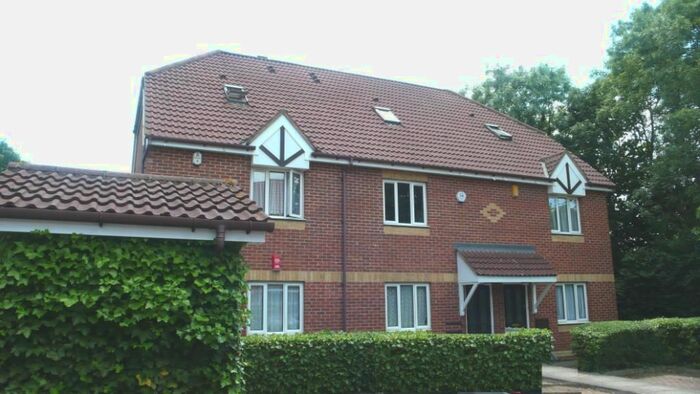 1 Bedroom Maisonette To Rent In Dorset Mews, Finchley, London, N3
