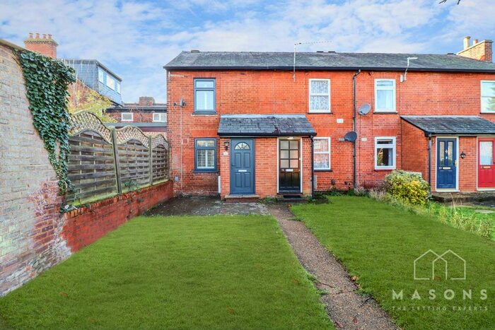 2 Bedroom Terraced House To Rent In Garden Row, Hitchin, SG5