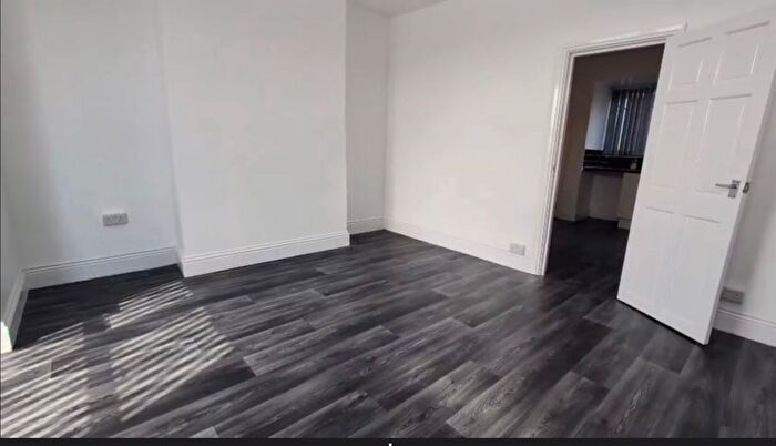 2 Bedroom Terraced House To Rent In Skelwith Road, Sheffield, S4