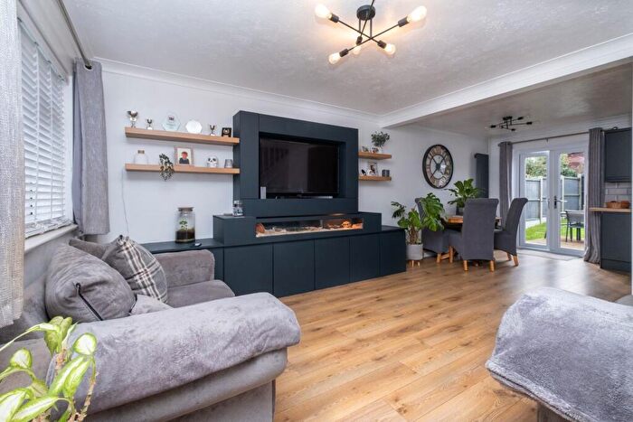 2 Bedroom End Of Terrace House For Sale In Lindridge Close, Herne Bay, CT6