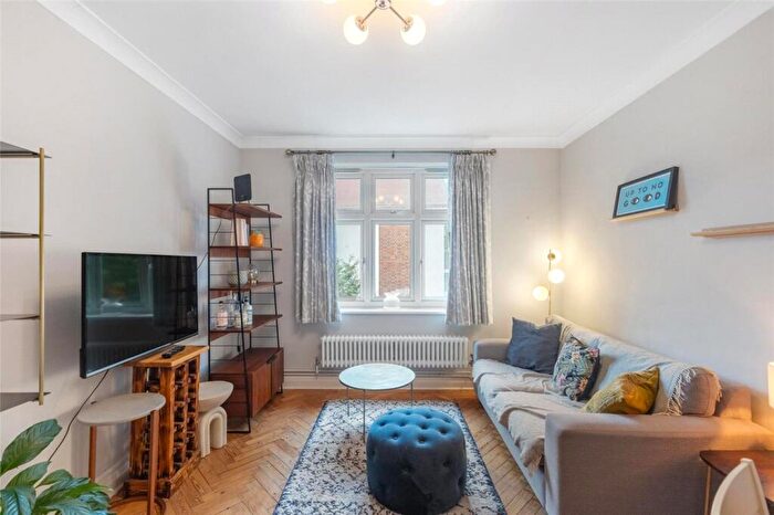 2 Bedroom Apartment To Rent In Highlands Court, Highland Road, London, SE19