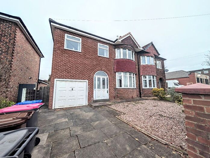 3 Bedroom Semi Detached House For Sale In Houghton Lane, Swinton, Manchester, M27