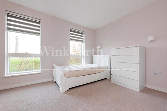4 Bedroom Town House To Rent In Mark Twain Drive, London, NW2
