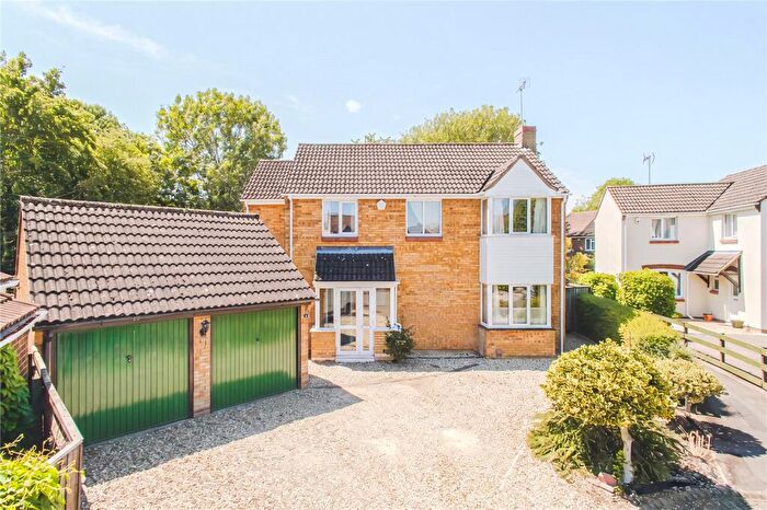 4 Bedroom Detached House For Sale In Harebell Close, Haydon Wick, Swindon, Wiltshire, SN25