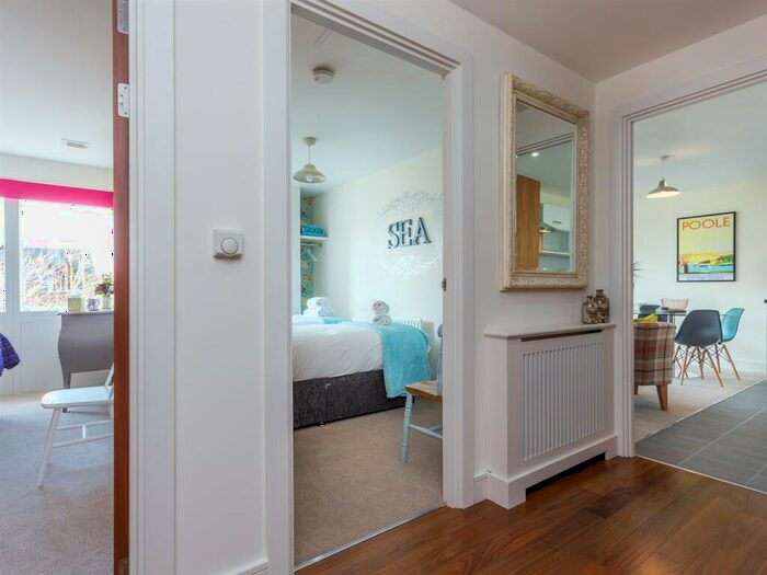 2 Bedroom Apartment To Rent In High Street, Poole, BH15