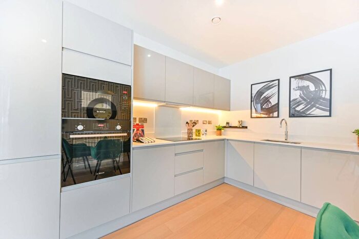 1 Bedroom Flat For Sale In Bookbinder Point, Acton, London, W3
