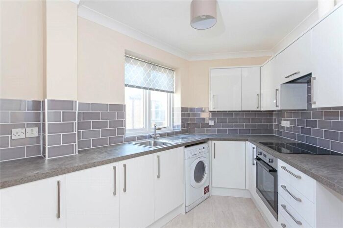2 Bedroom Flat To Rent In Paradise Stree, Oxford, OX1