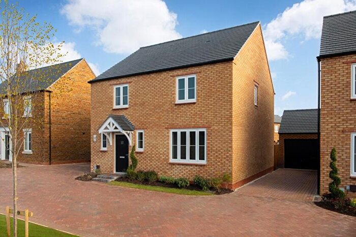 4 Bedroom Detached House For Sale In Bowlers Close, Banbury, OX16
