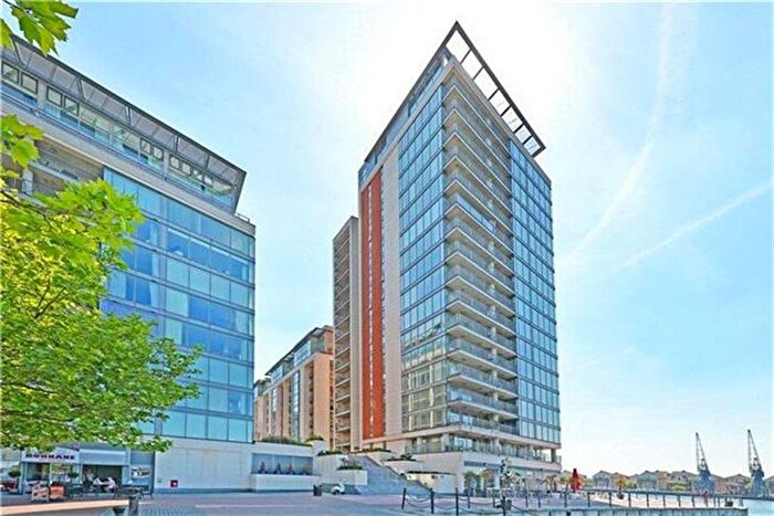 3 Bedroom Apartment To Rent In Coral Apartments, Western Gateway, Royal Victoria Docks, Pontoon Dock, London, E16