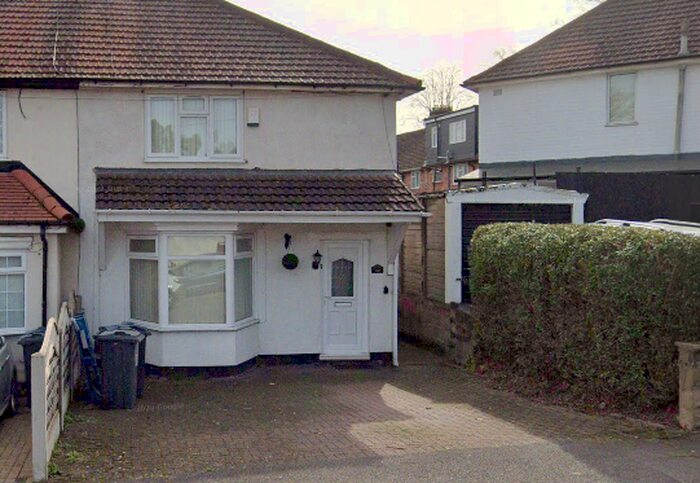 3 Bedroom Semi-Detached House To Rent In Farley Rd, Erdington, B23