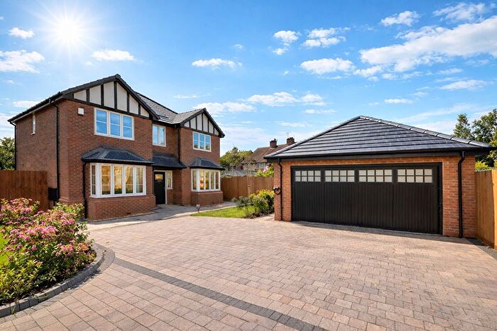 5 Bedroom Detached House For Sale In Lichfield Road, Bloxwich, Walsall, WS3