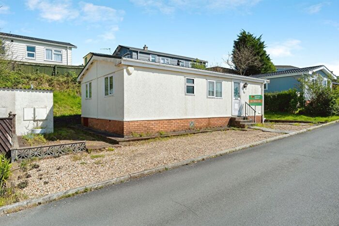 2 Bedroom Park Home For Sale In Woodland Park, Waunarlwydd, Swansea, SA5