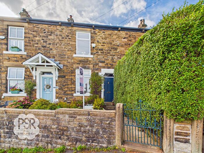 2 Bedroom Cottage For Sale In Whitle Road, New Mills, SK22