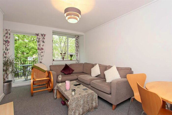 2 Bedroom Flat To Rent In Carslake Road, Putney, London, SW15