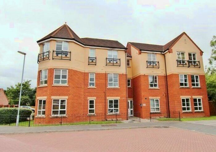 2 Bedroom Apartment To Rent In Lakeside Avenue, Tamworth, B78