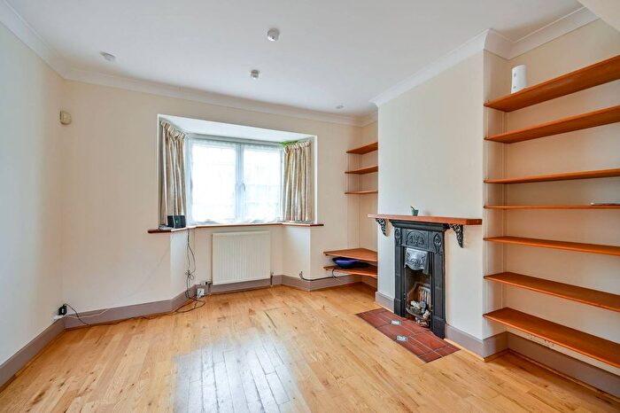 3 Bedroom Terraced House To Rent In Bicester Road, North Sheen, Richmond, TW9