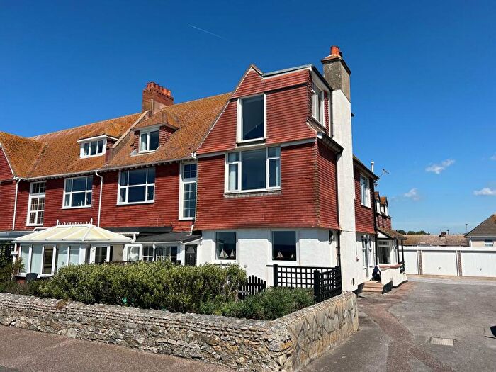 3 Bedroom Apartment For Sale In East Walk, Seaton, EX12