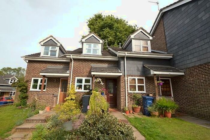 1 Bedroom House To Rent In Bedroom Terraced House In Godalming, GU7