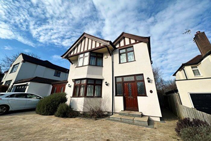 4 Bedroom Property To Rent In Elm Grove, Orpington, BR6