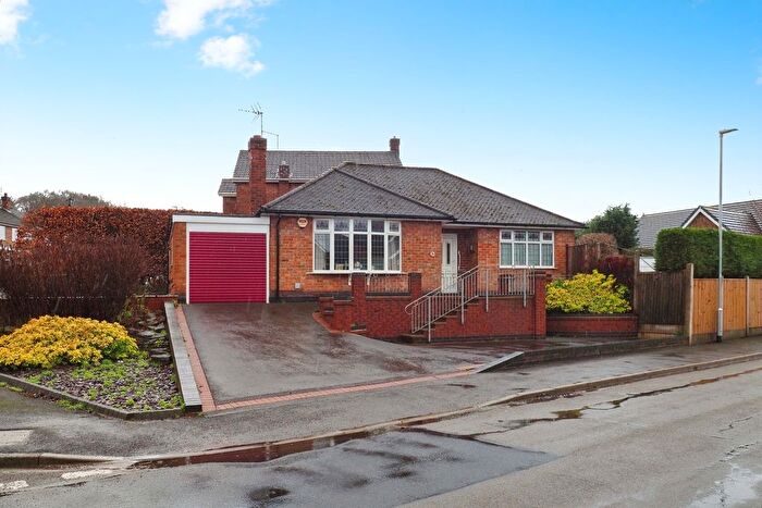 2 Bedroom Bungalow For Sale In Rivergreen Crescent, Bramcote, Nottingham, NG9