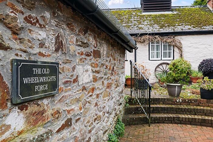 3 Bedroom Cottage For Sale In Vicarage Hill, Holbeton, Plymouth, PL8