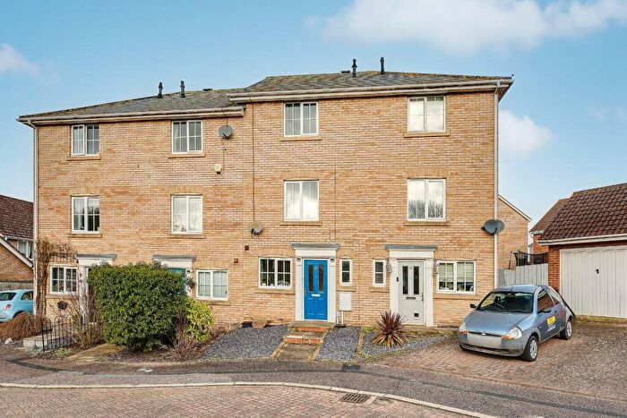4 Bedroom Town House For Sale In Ruffles Road, Haverhill, CB9