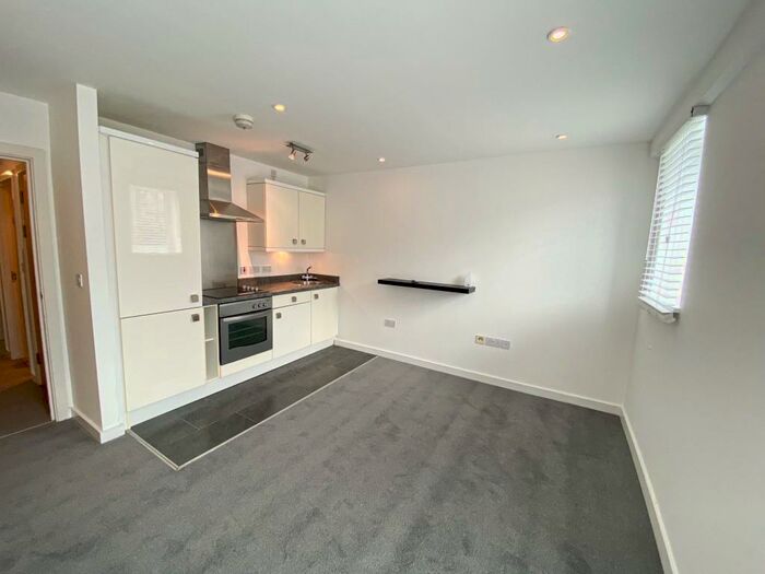 1 Bedroom Apartment To Rent In Dunstall Street, Scunthorpe, DN15