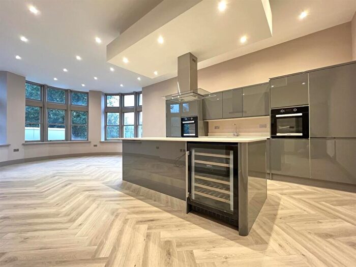 1 Bedroom Apartment To Rent In Sitwell House, Horse Carriage Lane, Moorgate, Rotherham, S60