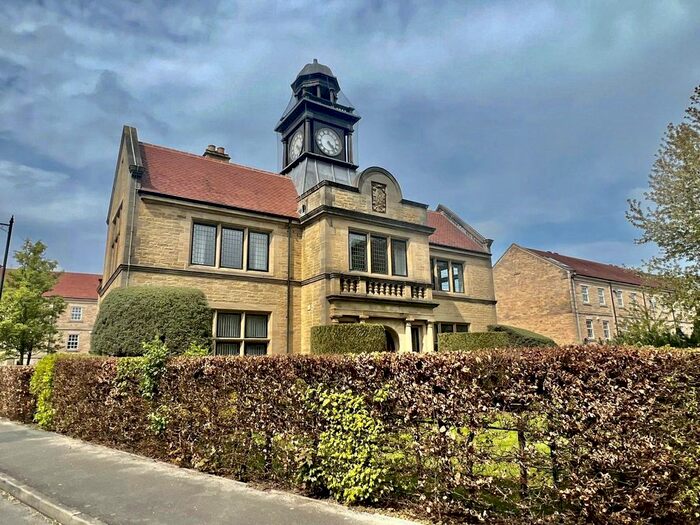 2 Bedroom Flat To Rent In John Gilmour Way, Burley In Wharfedale, Ilkley, West Yorkshire, Uk, LS29