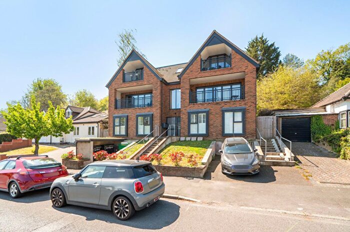 2 Bedroom Flat For Sale In Northwood Avenue, Purley, CR8