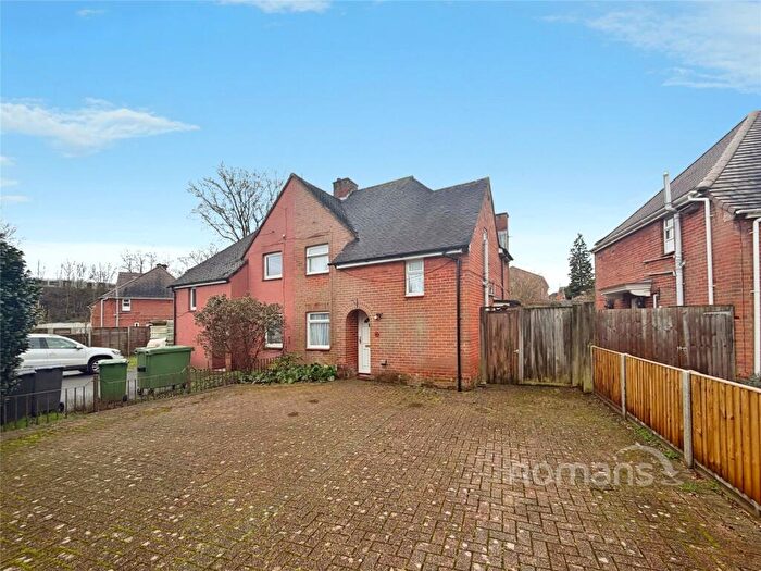 4 Bedroom Semi Detached House To Rent In Airlie Corner, Winchester, SO22