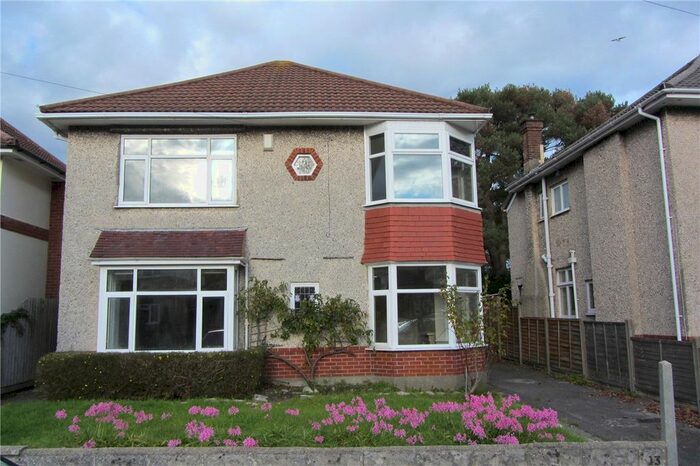 4 Bedroom Detached House To Rent In Brackendale Road, Bournemouth, Dorset, BH8