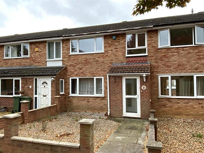 3 Bedroom Terraced House To Rent In Roxburgh Way, Bletchley, Milton Keynes, MK3