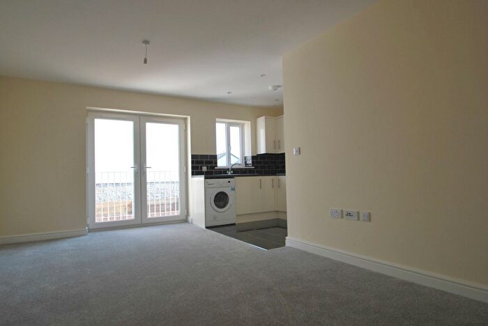 2 Bedroom Flat To Rent In Bryn Pinwydden, Cardiff, CF23