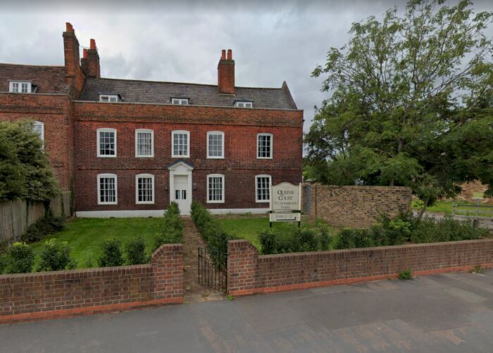 1 Bedroom Flat To Rent In Crossbrook Street, Cheshunt, Waltham Cross, EN8