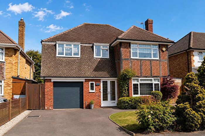 4 Bedroom Detached House For Sale In Covert Close, Oadby, Leicester, LE2