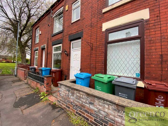 2 Bedroom Terraced House To Rent In Regent Street, Manchester, M40