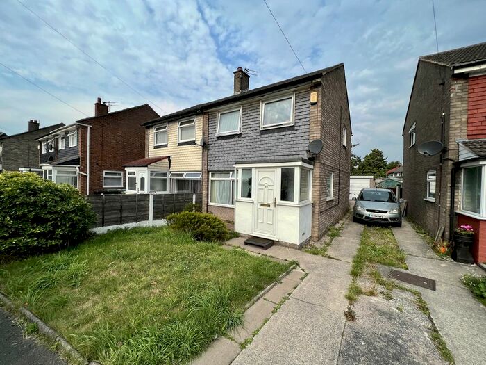 3 Bedroom Semi-Detached House To Rent In Benbecula Way, Manchester, M41