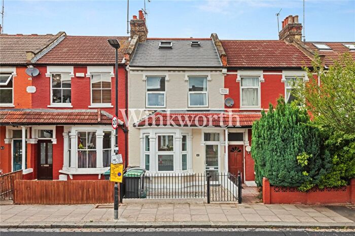 6 Bedroom Terraced House To Rent In Fairfax Road, London, N8