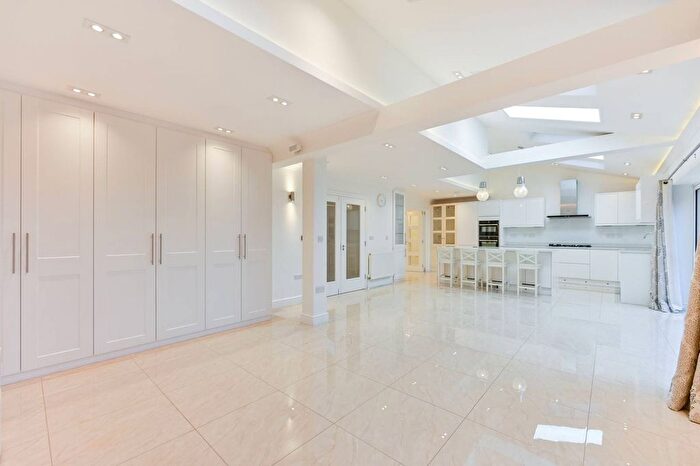 6 Bedroom Property To Rent In South Park Road, Wimbledon, London, SW19