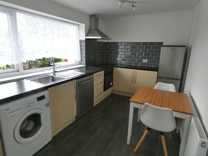 1 Bedroom Flat To Rent In Cranbrook Road, Gants Hill, IG2