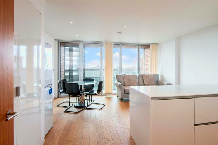 2 Bedroom Flat To Rent In Finchley Road, Swiss Cottage, London, NW3