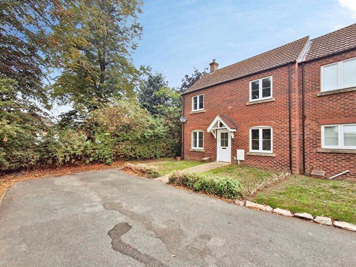 3 Bedroom Semi Detached House For Sale In Hawk Crescent, Bourne, PE10