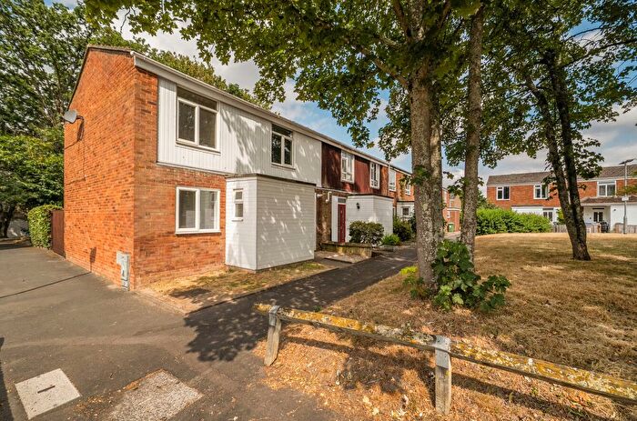 3 Bedroom End Terrace House For Sale In Holbeck, Bracknell, RG12
