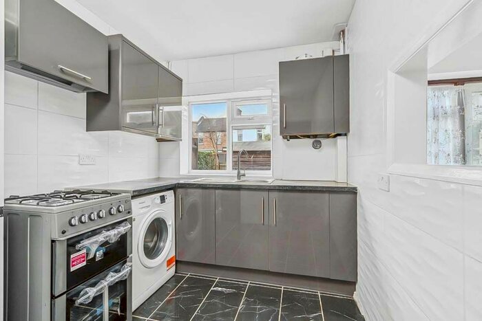 3 Bedroom Semi-Detached House To Rent In Risingholme Close, Harrow, HA3