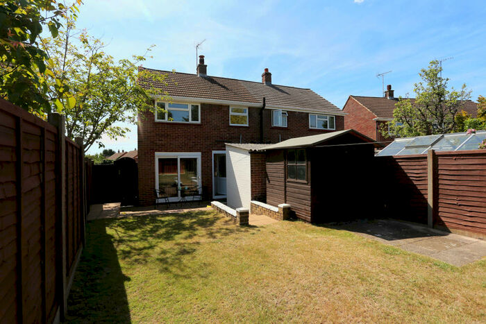 2 Bedroom Semi-Detached House To Rent In Ryle Road, Farnham, GU9