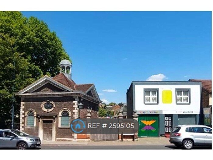 2 Bedroom Flat To Rent In Wren Mews, London, SE13