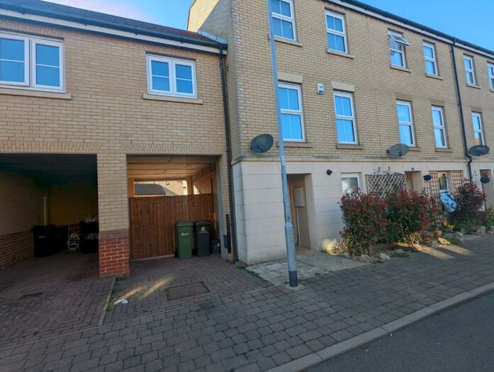 5 Bedroom House To Rent In Mortimer Way, Witham, CM8