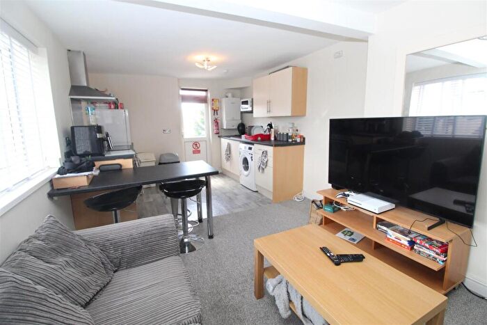 2 Bedroom Flat To Rent In Crwys Road, Cathays, CF24