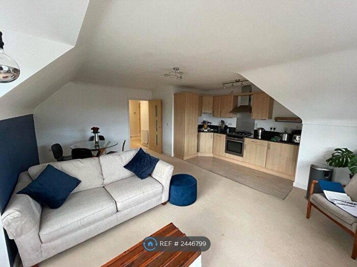 1 Bedroom Flat To Rent In Westby Road, Bournemouth, BH5